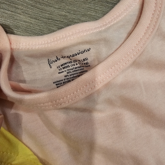 3 New girls tops - Picture 4 of 4